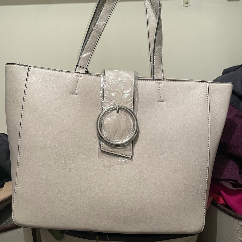 Xlarge Naturalizer bone tote brand new w/ tags .